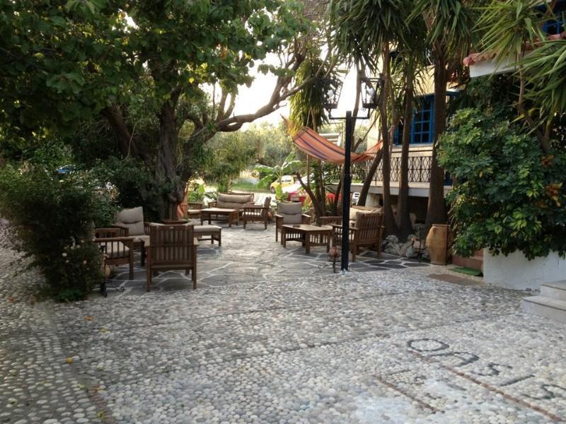 绿洲小屋酒店-阿凡多罗德斯 阿凡投 外观 照片